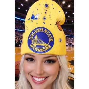 Golden State Warriors yellow Beanie design with logo, star, crystal & basketball